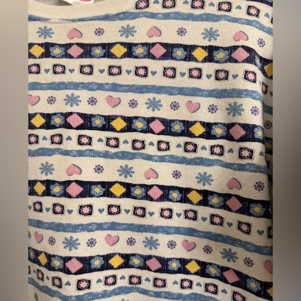 Girls Colorful Patterned heart sweater - Picture 2 of 4